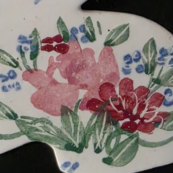 Vintage Hand Painted Rabbit Pin / Brooch - Picture 3 of 8